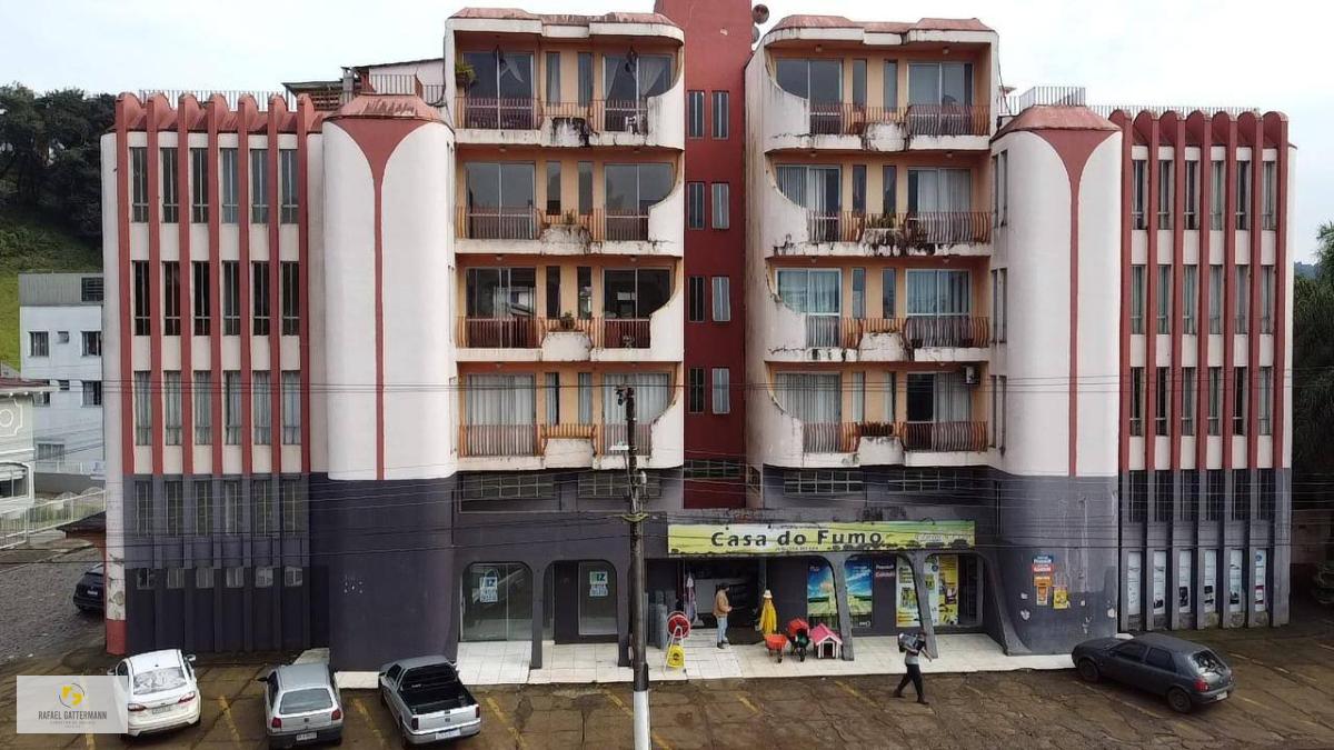 Apartamento com 3 quartos, 153,00m², à venda em Caçador, Centro