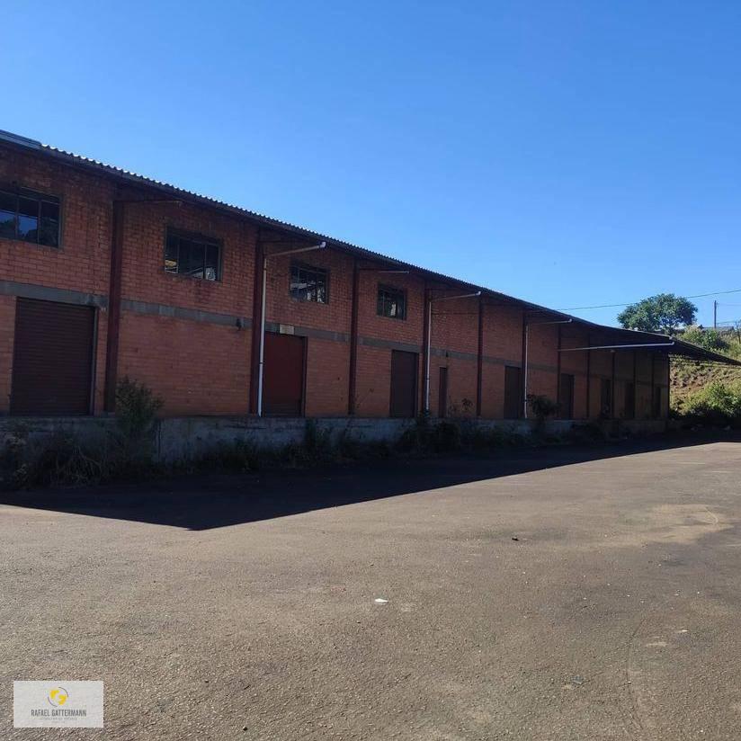 Barracão, 2.781,00m², à venda em Caçador, Bello